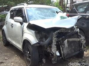 Ayah-Anak Warga Cianjur Kecelakaan di Tol Cipularang! Ayah-Anak Warga Cianjur Kecelakaan di Tol Cipularang!