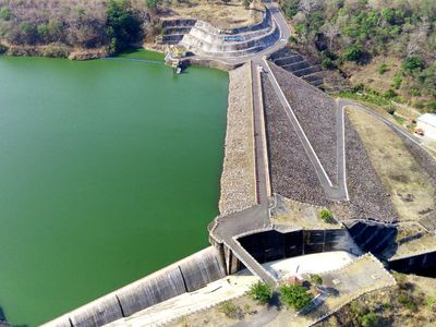Penampakan Ketersediaan Air di Waduk Bajulmati Saat Kemarau