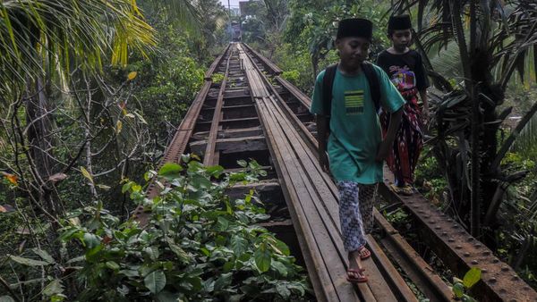 Potret Jalur KA Rangkasbitung-Labuan yang Tak Kunjung Direaktivasi