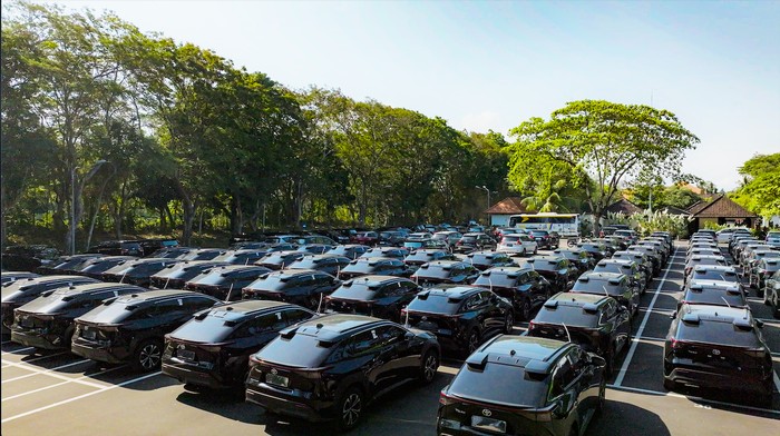 Toyota bZ4X kawal penyelenggaraan KTT AIS 2023 di Bali.