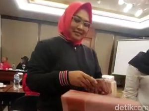 Wabup Blora Jelaskan Asal Muasal Duit Rp 300 Juta yang Dibagi-bagi ke Caleg Wabup Blora Jelaskan Asal Muasal Duit Rp 300 Juta yang Dibagi-bagi ke Caleg