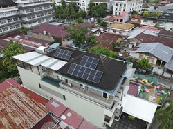 Membuat Rumah Lebih dari Sekadar Tempat Tinggal dengan Panel Surya