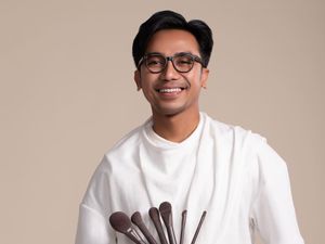Ini Pilihan Kuas Makeup untuk Pemula dari MUA Bubah Alfian Ini Pilihan Kuas Makeup untuk Pemula dari MUA Bubah Alfian