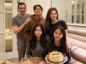 7 Foto Sydney Putri Cut Tari yang Baru Ultah ke-16, Cantik Saingi Sang Mama 7 Foto Sydney Putri Cut Tari yang Baru Ultah ke-16, Cantik Saingi Sang Mama