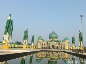 Sepekan Diselimuti Asap, Langit Pekanbaru Biru usai Diguyur Hujan Deras