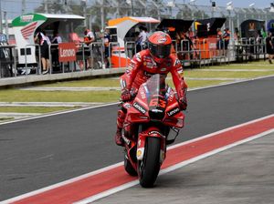 Arti Selebrasi Francesco Bagnaia di Mandalika Arti Selebrasi Francesco Bagnaia di Mandalika