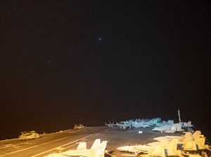 Kapal Induk AS Tiba di Mediterania Timur untuk Bantu Israel