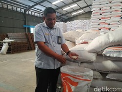 Bantah Beras SPHP Mengandung Plastik, Bulog Sumut Singgung Tahun Politik