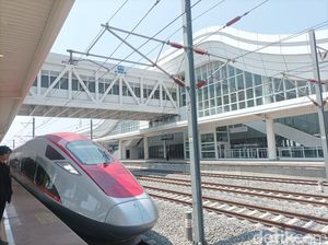 Jadwal Integrasi Kereta Cepat Whoosh dan KA Feeder Jadwal Integrasi Kereta Cepat Whoosh dan KA Feeder