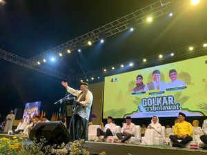 Adakan Selawat, Airlangga Minta Doa Golkar Bisa Rebut Kejayaan Adakan Selawat, Airlangga Minta Doa Golkar Bisa Rebut Kejayaan