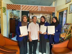 Mahasiswa UNY Ciptakan Buku Kimia Berhuruf Braille, Permudah Tunanetra Belajar