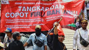 Massa Gelar Aksi di KPK, Tuntut Firli Bahuri Diberhentikan