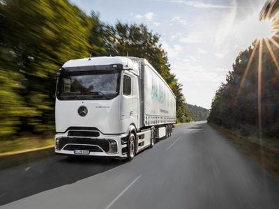 Potret Truk Listrik Terbaru Mercedes-Benz yang Bisa Tempuh Jarak Jakarta-Semarang