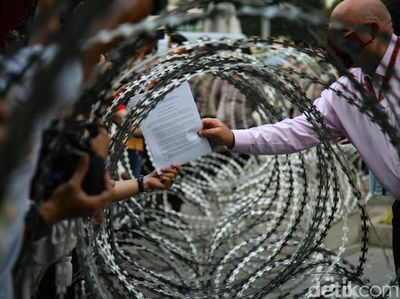 Momen Kedubes AS Terima Aspirasi Massa Demo PA 212 Bela Palestina