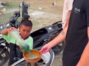 Pebalap Moto2 Serasa Warlok di Lombok: Naik Vario-Isi Bensin Eceran