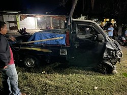 Pemotor Tewas Tertabrak lalu Pikap Masuk Rumah di Jalan Denpasar-Gilimanuk