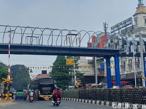 Skybridge Stasiun Paledang-Bogor Ditargetkan Beroperasi Akhir Desember Skybridge Stasiun Paledang-Bogor Ditargetkan Beroperasi Akhir Desember