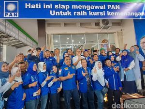 Resmikan Rumah PAN Kota Pekalongan, Zulhas Minta Kader Kerja Keras