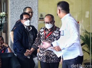 KPK Kembali Periksa Sekjen Kementan Terkait Dugaan Korupsi KPK Kembali Periksa Sekjen Kementan Terkait Dugaan Korupsi