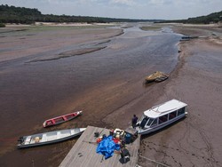 Ngeri Penampakan Sungai Amazon Mengering
