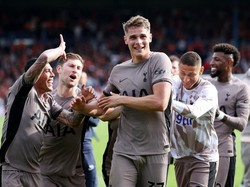 Melesat ala Micky van de Ven