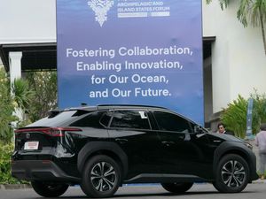 Tekan Polusi, Toyota Siapkan Opsi Konversi Mobil Listrik