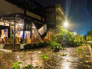 Badai Lidia Hantam Pantai Meksiko, Kehancuran Dimana-mana