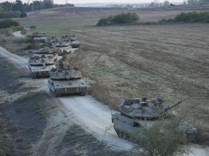 Tingkatkan Serangan terhadap Hamas, Militer Israel Masuki Gaza Utara