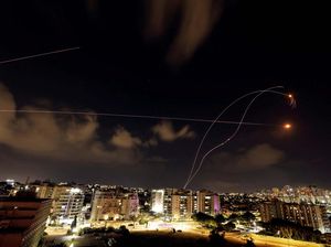 Hamas Disebut Tembus Pertahanan Canggih Israel Pakai HP Huawei