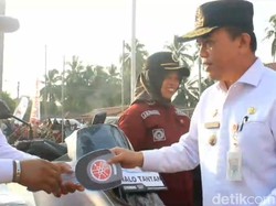 Al Haris Bagi-bagi Motor Dinas Buat Ratusan Kades di Merangin