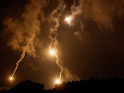 Israel Juga Digempur Roket dari Lebanon Usai Iran Menyerang