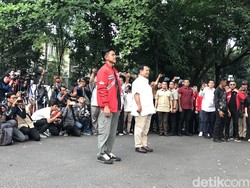 Kaesang Bawa Rombongan PSI Temui Prabowo, Disambut Marching Band
