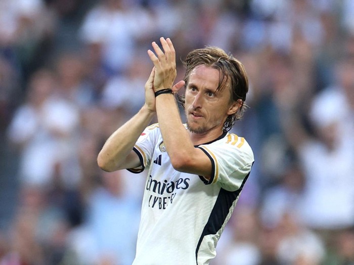 Soccer Football - LaLiga - Real Madrid v Osasuna - Santiago Bernabeu, Madrid, Spain - October 7, 2023 Real Madrid's Luka Modric celebrates after the match REUTERS/Isabel Infantes