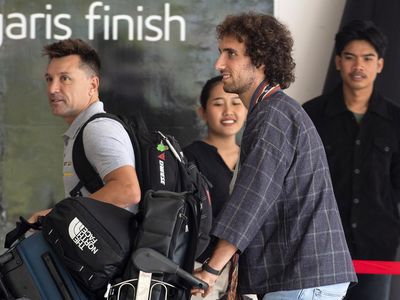 Momen Pebalap MotoGP Alex Rins Tiba di Lombok