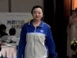 Viral Pengantin Pakai Baju Seragam di Hari Pernikahan, Ini Kisah di Baliknya