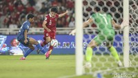 Indonesia menggandakan keunggulan pada menit ke-11.  