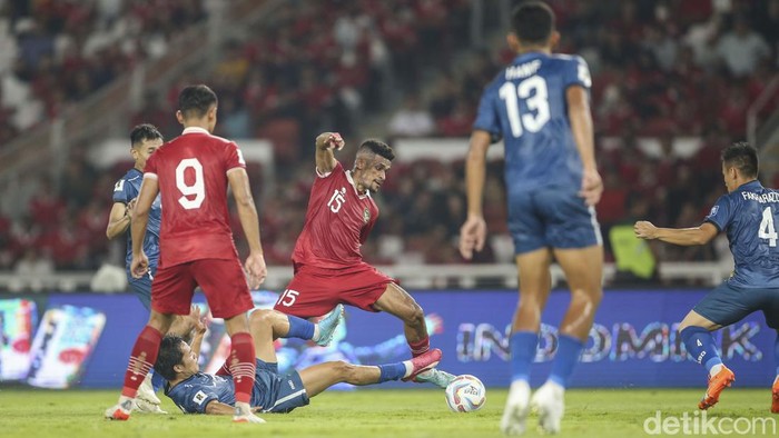 Timnas Indonesia meraih kemenangan telak atas Brunei Darussalam di Kualifikasi Piala Dunia 2026. Tim Garuda menang 6-0 dengan diwarnai hat-trick Dimas Drajad, Kamis (12/10/2023).