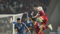 Dimas Drajad mencetak gol ketiganya sekaligus mengukir hat-trick pada menit ke-91.  