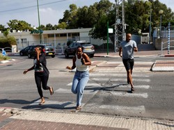 Selamatkan Diri dari Israel, Turis Buang Uang Puluhan Juta