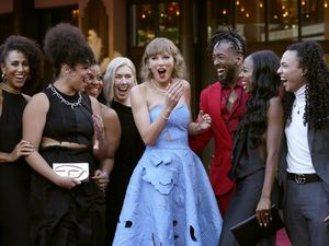 Taylor Swift Makin Kaya Hartanya Kini Rp 17 Triliun Taylor Swift Makin Kaya Hartanya Kini Rp 17 Triliun