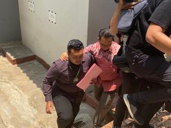 Ajudan Firli Ngaku Tak Ada Arahan Jelang Diperiksa di Kasus Pemerasan SYL