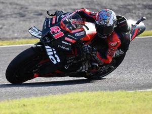 Masalah Sepele, Aleix Espargaro Kena Sanksi Masalah Sepele, Aleix Espargaro Kena Sanksi
