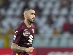 Sanabria yang Ludahi Messi Ternyata Sama-sama Jebolan La Masia!