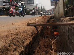 Awas Terperosok, Galian di Tangsel Ini Tanpa Pembatas