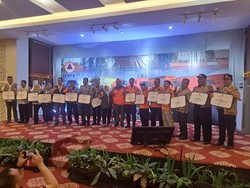 BPBD Garut Raih Penghargaan Tata Kelola Logistik Bencana Terbaik