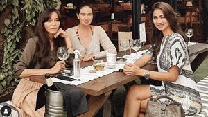 Catherine Wilson Hobi Makan Bareng Keluarga dan Sahabat, Intip Momennya
