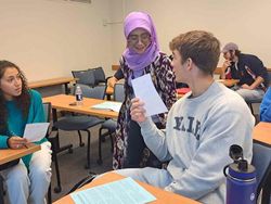 Cerita Wati, Dosen Unnes yang Ajari Mahasiswa Amerika Berbahasa Indonesia