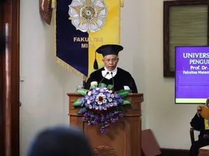 Penemu GeNose Pendeteksi COVID-19 Dikukuhkan Sebagai Guru Besar UGM Penemu GeNose Pendeteksi COVID-19 Dikukuhkan Sebagai Guru Besar UGM