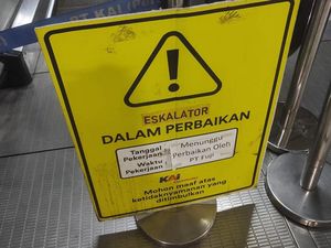Eskalator Stasiun Bekasi Masih Rusak, DJKA: Perbaikan Rumit Eskalator Stasiun Bekasi Masih Rusak, DJKA: Perbaikan Rumit