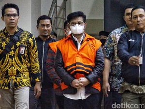 Teka-teki Cek Bodong di Rumah SYL, Saldo Ratusan Triliun tapi Tipu-tipu Teka-teki Cek Bodong di Rumah SYL, Saldo Ratusan Triliun tapi Tipu-tipu